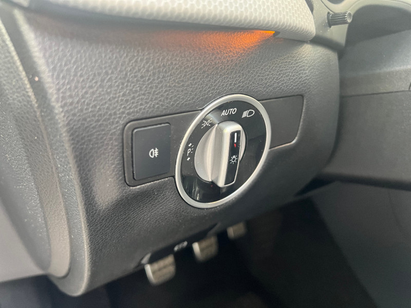 Photo 14 de l'offre de MERCEDES-BENZ CLASSE B 180 à 14990€ chez Iptrans Auto Paris