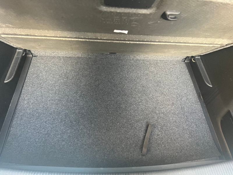 Photo 9 de l'offre de VOLKSWAGEN GOLF PLUS 1.2 TSI 105CH LIFE à 11990€ chez Iptrans Auto Paris