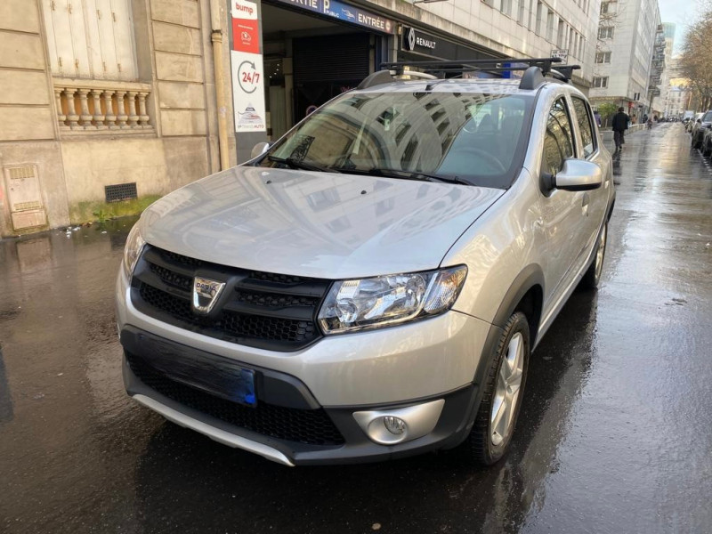 Dacia SANDERO 0.9 TCE 90CH STEPWAY AMBIANCE Essence GRIS Occasion à vendre
