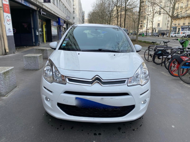 Photo 2 de l'offre de CITROEN C3 1,2L 82CV  FEEL EDITION à 0€ chez Iptrans Auto Paris