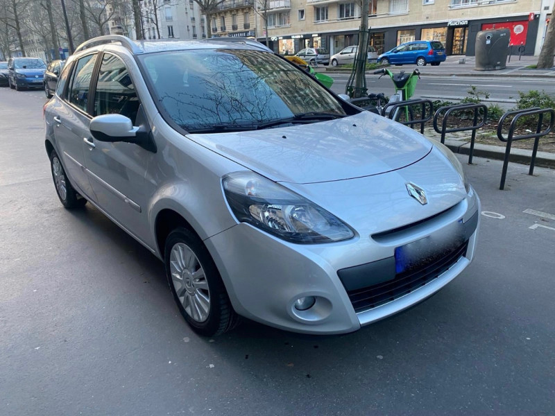 Photo 2 de l'offre de RENAULT CLIO III ESTATE 1.2 16V 75CH à 8990€ chez Iptrans Auto Paris