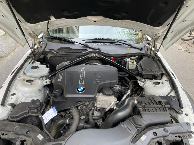 Photo 24 de l'offre de BMW Z4 ROADSTER (E89) SDRIVE 20I 184CH à 0€ chez Iptrans Auto Paris