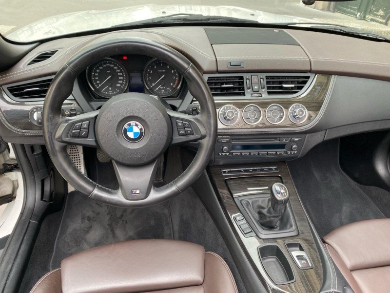 Photo 10 de l'offre de BMW Z4 ROADSTER (E89) SDRIVE 20I 184CH à 0€ chez Iptrans Auto Paris
