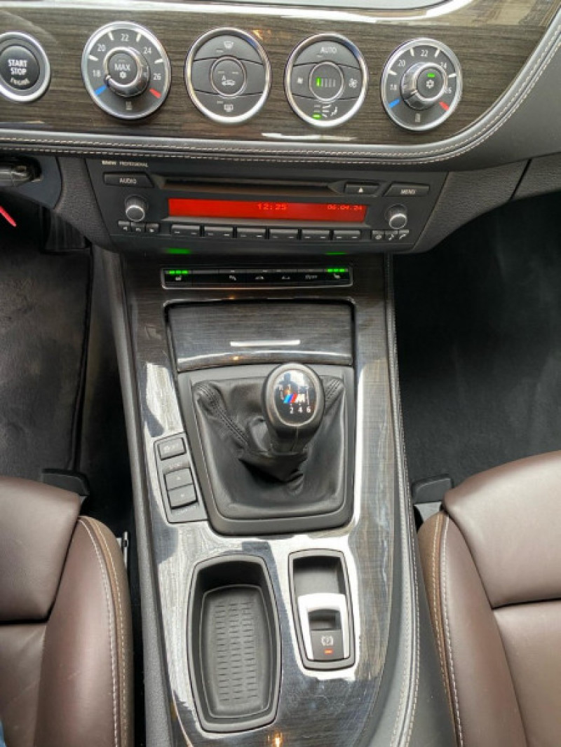 Photo 12 de l'offre de BMW Z4 ROADSTER (E89) SDRIVE 20I 184CH à 0€ chez Iptrans Auto Paris