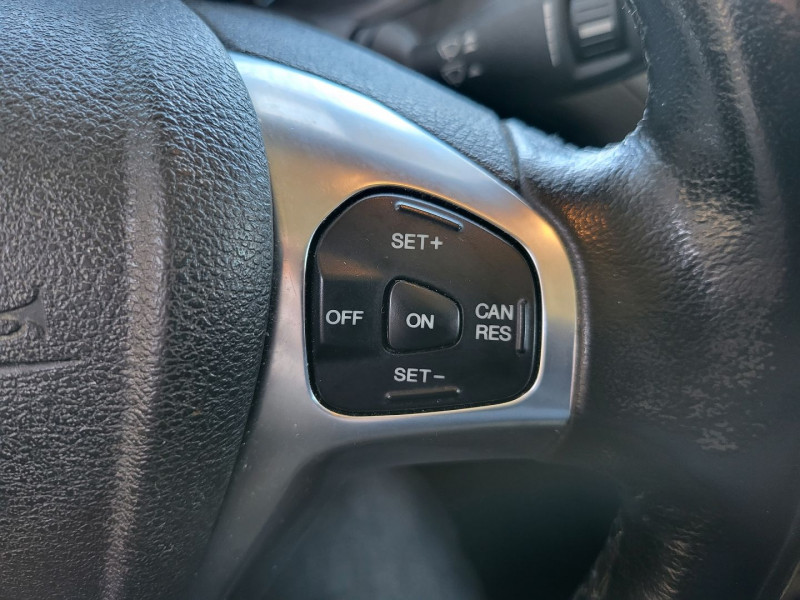 Photo 20 de l'offre de FORD TOURNEO COURIER 1.5 TD 75CH AMBIENTE EURO6 à 11290€ chez L'Automobile Jérôme BATHIARD