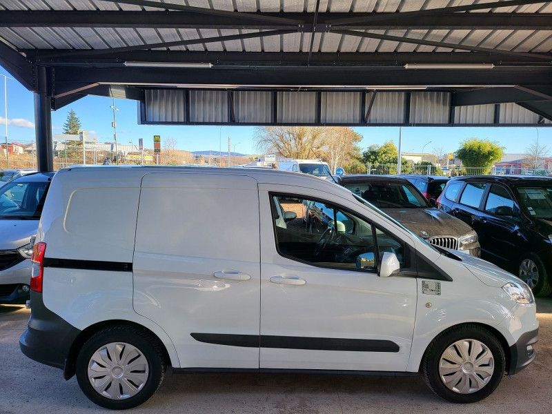 Photo 5 de l'offre de FORD TOURNEO COURIER 1.5 TD 75CH AMBIENTE EURO6 à 11290€ chez L'Automobile Jérôme BATHIARD