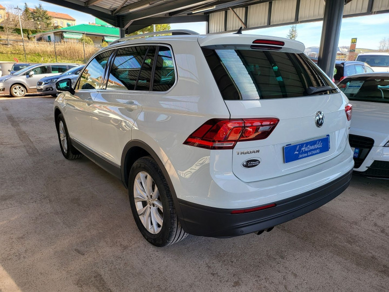 Photo 21 de l'offre de VOLKSWAGEN TIGUAN 2.0 TSI 190CH CARAT EXCLUSIVE 4MOTION DSG7 EURO6D-T à 31990€ chez L'Automobile Jérôme BATHIARD