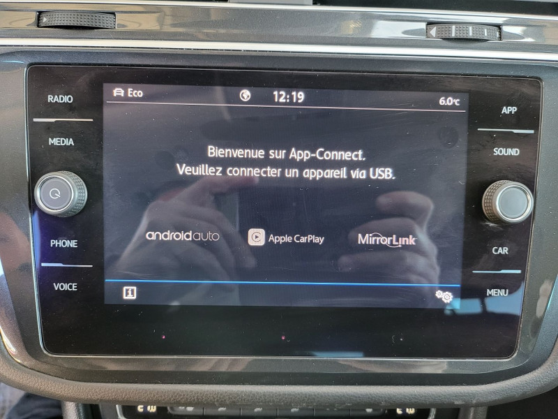 Photo 14 de l'offre de VOLKSWAGEN TIGUAN 2.0 TSI 190CH CARAT EXCLUSIVE 4MOTION DSG7 EURO6D-T à 31990€ chez L'Automobile Jérôme BATHIARD
