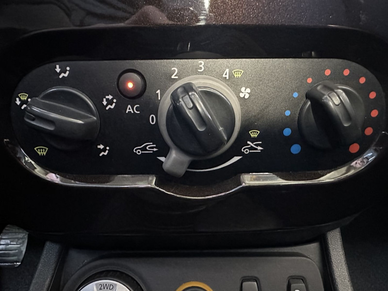 Photo 7 de l'offre de DACIA DUSTER 1.5 DCI 110CH FAP LAUREATE 4X4 à 13290€ chez L'Automobile Jérôme BATHIARD