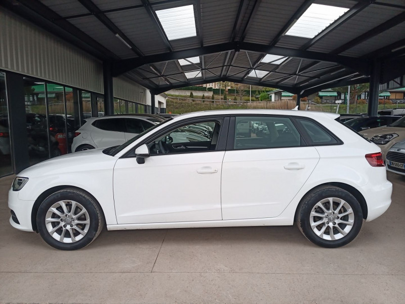 Photo 9 de l'offre de AUDI A3 1.6 TDI 110CH S TRONIC à 16290€ chez L'Automobile Jérôme BATHIARD
