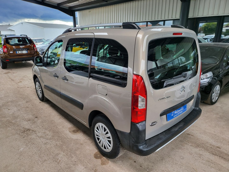 Photo 7 de l'offre de CITROEN BERLINGO 1.6 HDI CONFORT 5P à 13290€ chez L'Automobile Jérôme BATHIARD