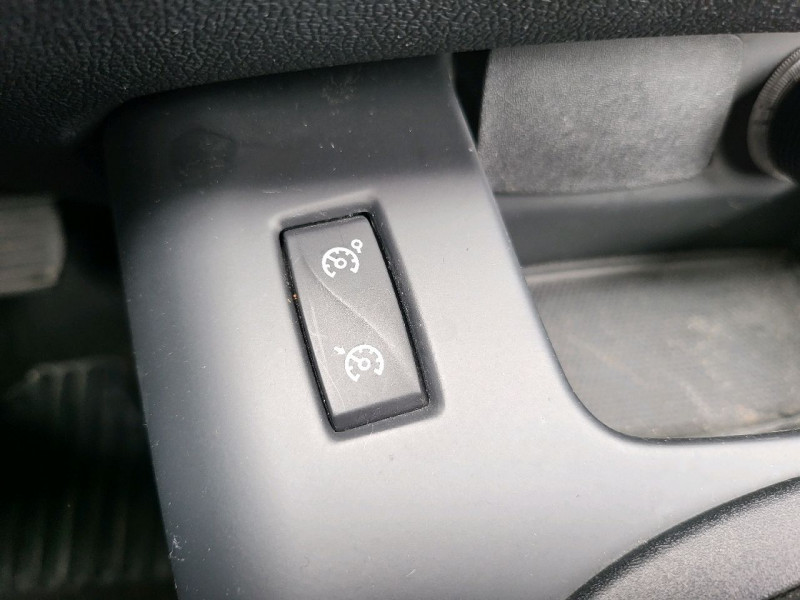 Photo 14 de l'offre de RENAULT SCENIC 1.6 DCI 130CH ENERGY 15TH ECO² 7 PLACES à 7290€ chez L'Automobile Jérôme BATHIARD