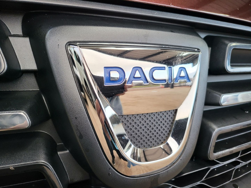 Photo 12 de l'offre de DACIA LODGY 1.5 DCI 90CH SILVER LINE 7 PLACES à 13790€ chez L'Automobile Jérôme BATHIARD