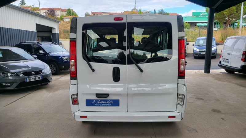 Photo 11 de l'offre de RENAULT TRAFIC II PASSENGER 2.0 DCI 90CH GRAND AUTHENTIQUE à 17990€ chez L'Automobile Jérôme BATHIARD