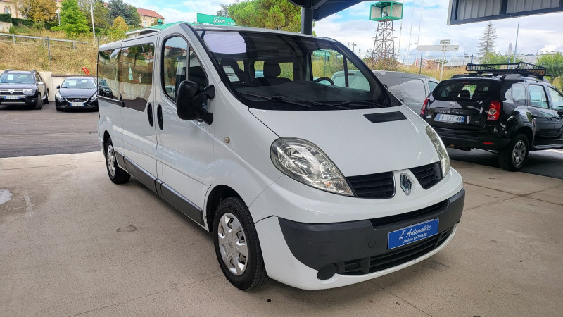 Photo 8 de l'offre de RENAULT TRAFIC II PASSENGER 2.0 DCI 90CH GRAND AUTHENTIQUE à 17990€ chez L'Automobile Jérôme BATHIARD