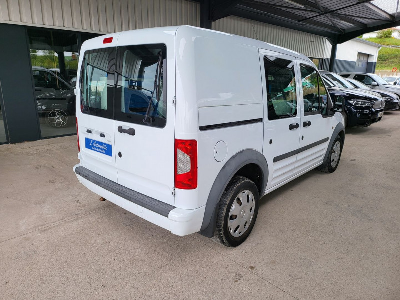 Photo 10 de l'offre de FORD TRANSIT CONNECT 1.8 TDCI 90CH COOL PACK à 10290€ chez L'Automobile Jérôme BATHIARD