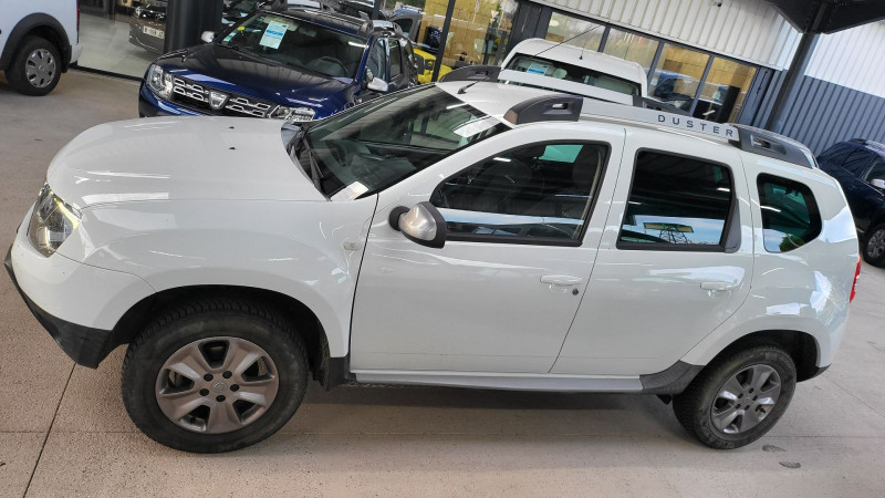 Photo 13 de l'offre de DACIA DUSTER 1.5 DCI 110CH PRESTIGE 4X4 à 14990€ chez L'Automobile Jérôme BATHIARD