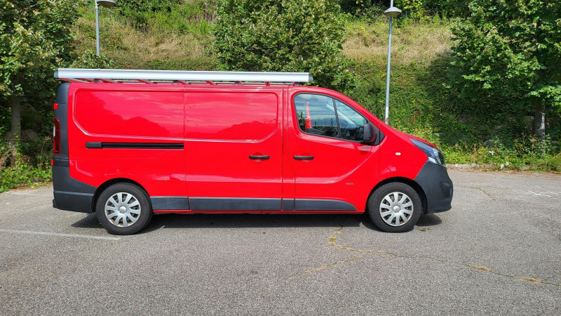 Photo 9 de l'offre de OPEL VIVARO FG F2900 L2H1 1.6 CDTI BITURBO 140 PACK CLIM + à 13290€ chez L'Automobile Jérôme BATHIARD