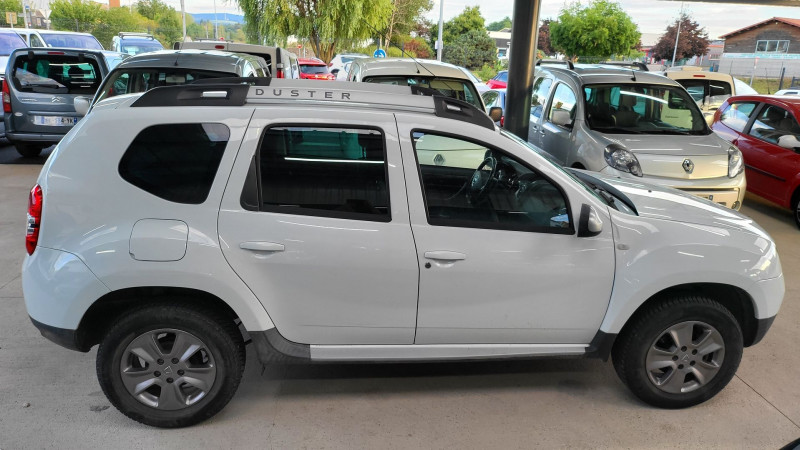 Photo 9 de l'offre de DACIA DUSTER 1.5 DCI 110CH PRESTIGE 4X4 à 14990€ chez L'Automobile Jérôme BATHIARD