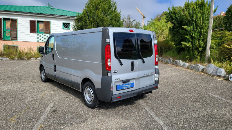 Photo 12 de l'offre de OPEL VIVARO FG F2900 L2H1 2.0 CDTI 115 à 14290€ chez L'Automobile Jérôme BATHIARD