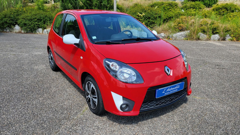 Photo 8 de l'offre de RENAULT TWINGO II 1.2 16V 75CH DYNAMIQUE à 6290€ chez L'Automobile Jérôme BATHIARD