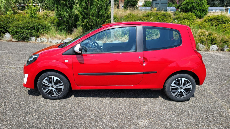 Photo 13 de l'offre de RENAULT TWINGO II 1.2 16V 75CH DYNAMIQUE à 6290€ chez L'Automobile Jérôme BATHIARD