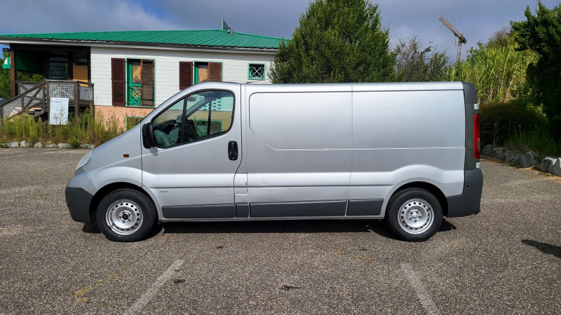 Photo 13 de l'offre de OPEL VIVARO FG F2900 L2H1 2.0 CDTI 115 à 14290€ chez L'Automobile Jérôme BATHIARD