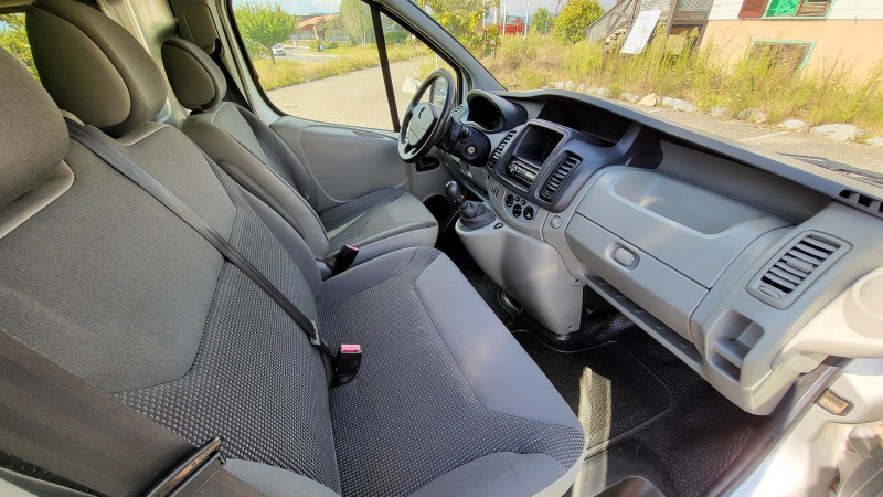 Photo 17 de l'offre de OPEL VIVARO FG F2900 L2H1 2.0 CDTI 115 à 14290€ chez L'Automobile Jérôme BATHIARD