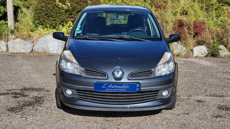 Photo 7 de l'offre de RENAULT CLIO III 1.5 DCI 85CH EXCEPTION 2 5P à 7290€ chez L'Automobile Jérôme BATHIARD