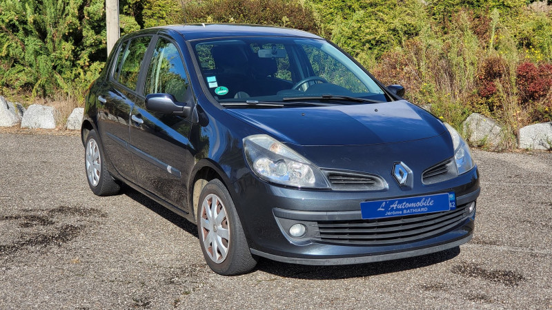 Photo 8 de l'offre de RENAULT CLIO III 1.5 DCI 85CH EXCEPTION 2 5P à 7290€ chez L'Automobile Jérôme BATHIARD