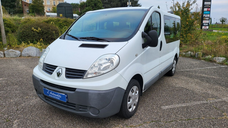 Photo 18 de l'offre de RENAULT TRAFIC II PASSENGER 2.0 DCI 90CH AUTHENTIQUE à 17290€ chez L'Automobile Jérôme BATHIARD