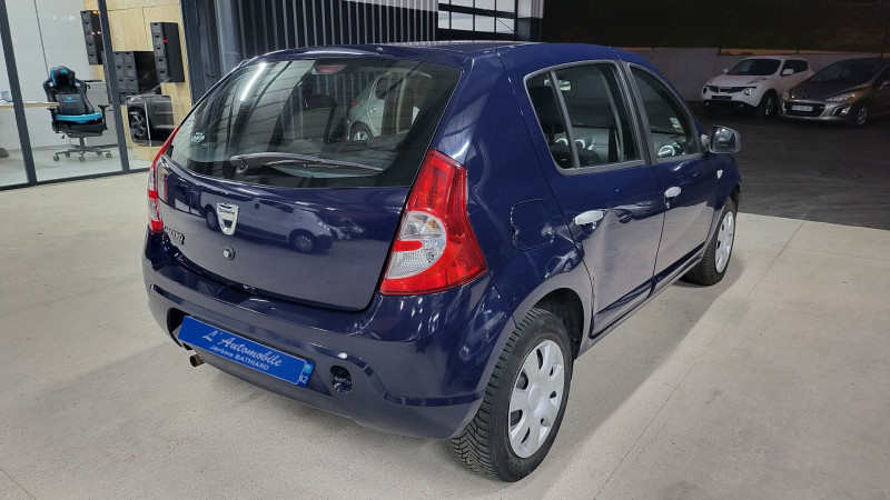 Photo 10 de l'offre de DACIA SANDERO 1.4 MPI 75CH GPL AMBIANCE à 4990€ chez L'Automobile Jérôme BATHIARD