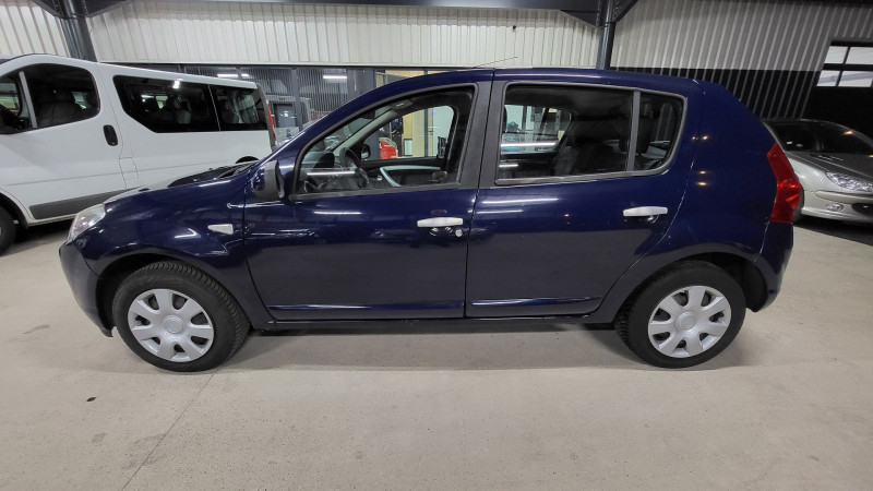 Photo 9 de l'offre de DACIA SANDERO 1.4 MPI 75CH GPL AMBIANCE à 4990€ chez L'Automobile Jérôme BATHIARD