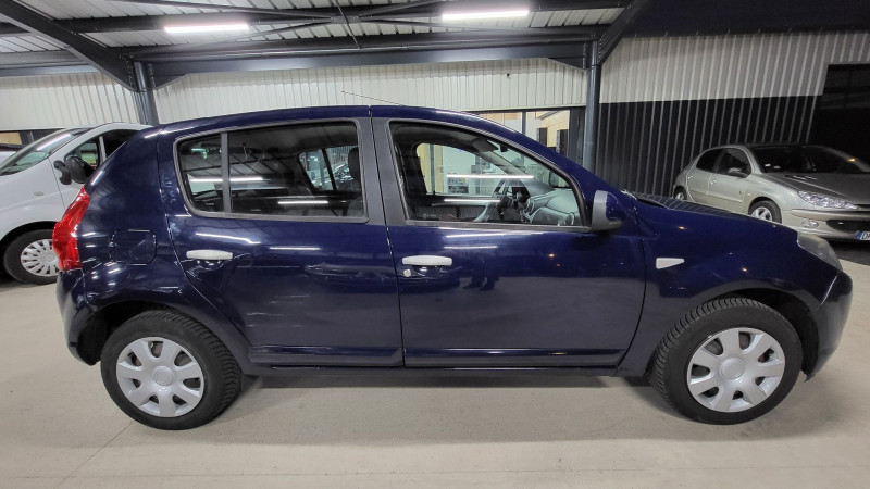 Photo 13 de l'offre de DACIA SANDERO 1.4 MPI 75CH GPL AMBIANCE à 4990€ chez L'Automobile Jérôme BATHIARD