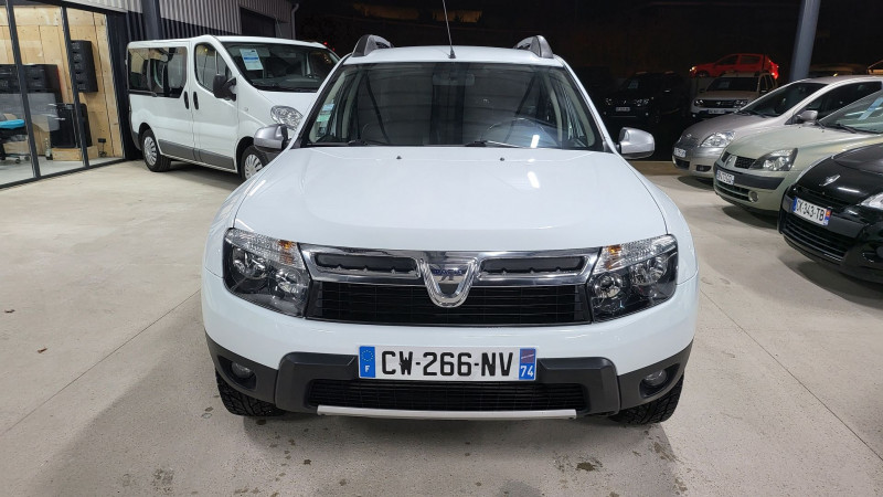 Photo 9 de l'offre de DACIA DUSTER 1.5 DCI 110CH FAP PRESTIGE 4X4 à 13790€ chez L'Automobile Jérôme BATHIARD