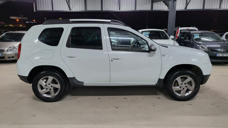 Photo 11 de l'offre de DACIA DUSTER 1.5 DCI 110CH FAP PRESTIGE 4X4 à 13790€ chez L'Automobile Jérôme BATHIARD