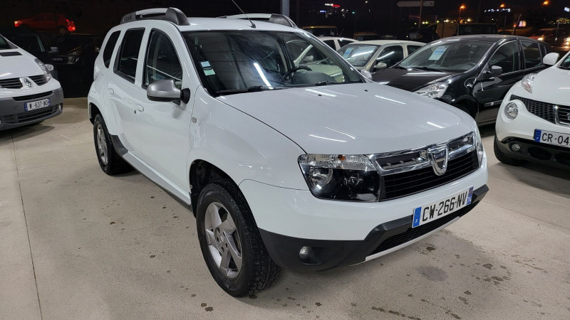 Photo 10 de l'offre de DACIA DUSTER 1.5 DCI 110CH FAP PRESTIGE 4X4 à 13790€ chez L'Automobile Jérôme BATHIARD