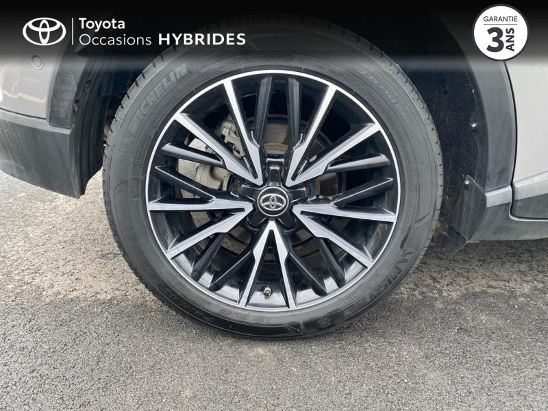 Photo 16 de l'offre de TOYOTA C-HR 122h Distinctive 2WD E-CVT à 21480€ chez Horizon Carhaix