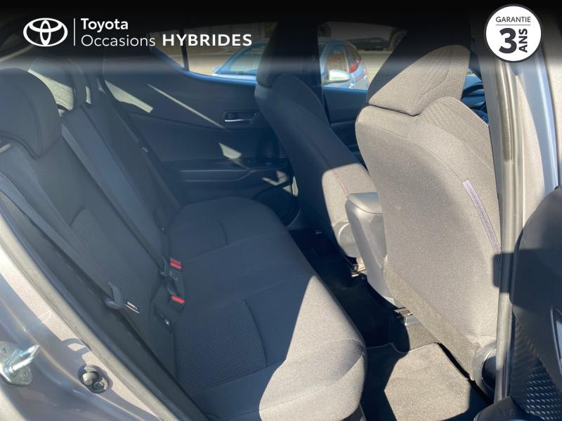 Photo 7 de l'offre de TOYOTA C-HR 122h Dynamic 2WD E-CVT RC18 à 20990€ chez Horizon Carhaix