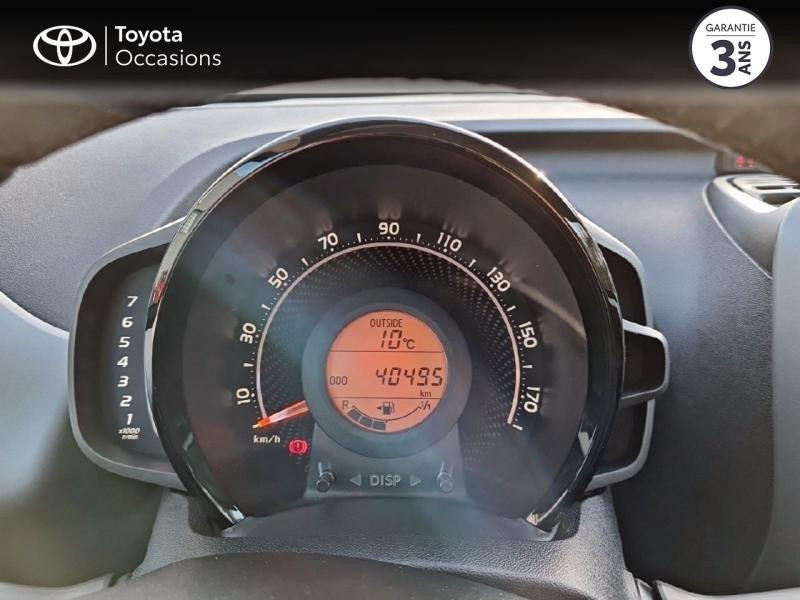 Photo 14 de l'offre de TOYOTA Aygo 1.0 VVT-i 69ch x-play 5p à 11490€ chez Horizon Quimper