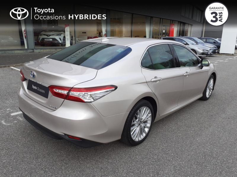 Photo 18 de l'offre de TOYOTA Camry 2.5 Hybride 218ch Design MC21 à 35900€ chez Horizon Quimper