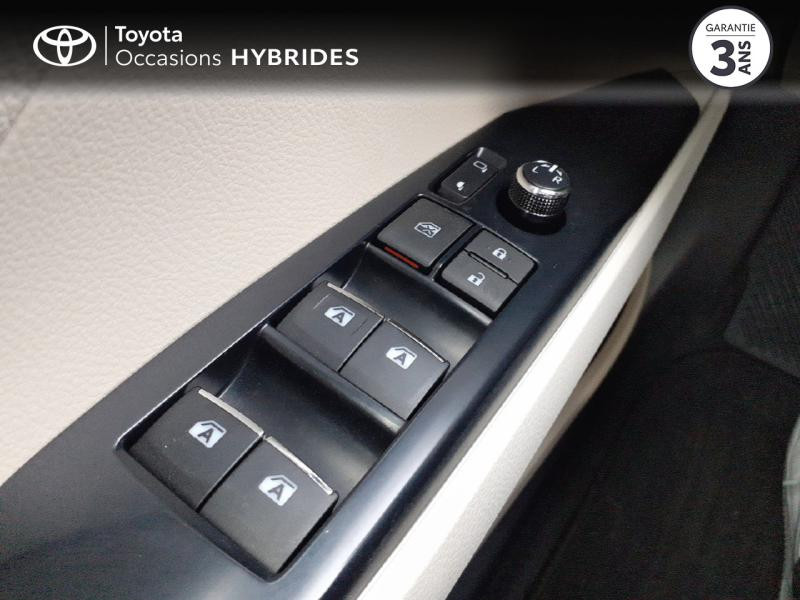 Photo 21 de l'offre de TOYOTA Camry 2.5 Hybride 218ch Design MC21 à 35900€ chez Horizon Quimper