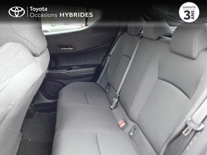 Photo 12 de l'offre de TOYOTA C-HR 122h Design 2WD E-CVT RC18 à 23990€ chez Horizon Quimper