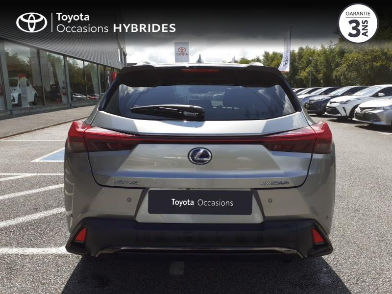 Photo 28 de l'offre de LEXUS UX 250h 2WD F SPORT Executive MY22 à 38990€ chez Horizon Quimper