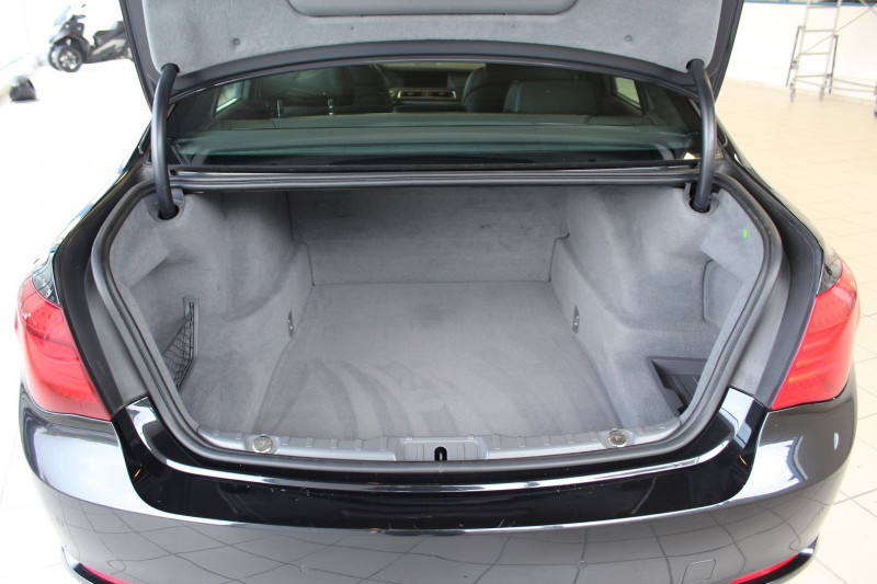 Photo 10 de l'offre de BMW SERIE 7 (F01/F02) 740DA 313CH LUXE à 24900€ chez BMC Autos 47