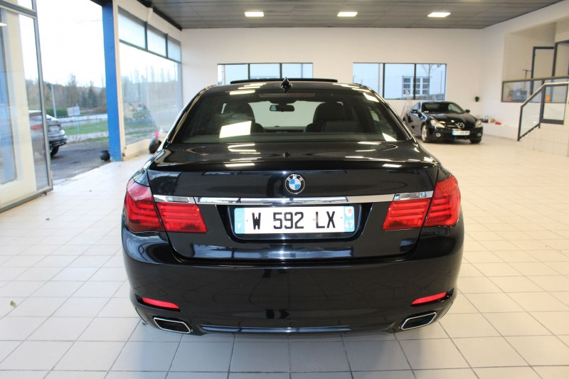 Photo 17 de l'offre de BMW SERIE 7 (F01/F02) 740DA 313CH LUXE à 24900€ chez BMC Autos 47