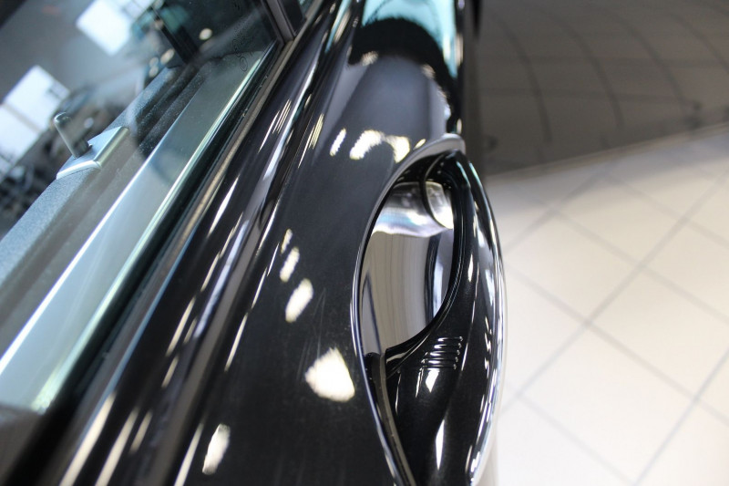 Photo 12 de l'offre de BMW SERIE 7 (F01/F02) 740DA 313CH LUXE à 24900€ chez BMC Autos 47