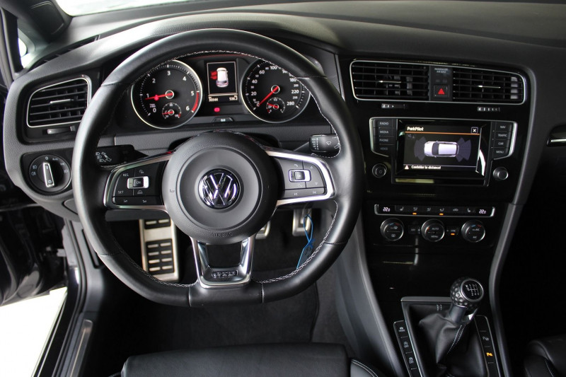 Photo 12 de l'offre de VOLKSWAGEN GOLF VII 2.0 TDI 184CH BLUEMOTION TECHNOLOGY FAP GTD 5P à 24990€ chez BMC Autos 47