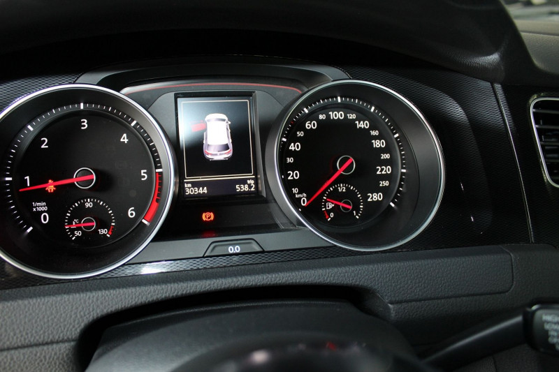 Photo 16 de l'offre de VOLKSWAGEN GOLF VII 2.0 TDI 184CH BLUEMOTION TECHNOLOGY FAP GTD 5P à 24990€ chez BMC Autos 47