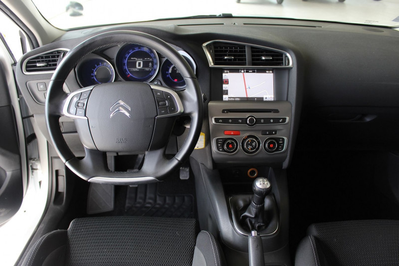 Photo 12 de l'offre de CITROEN C4 BLUEHDI 100CH MILLENIUM à 10400€ chez BMC Autos 47